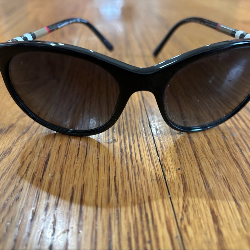Burberry Women’s Sunglasses great shape